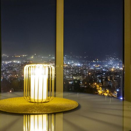 Luxury Condo On 18Th Floor With Pool, Fitness, Parking Included. สโกเปีย ภายนอก รูปภาพ