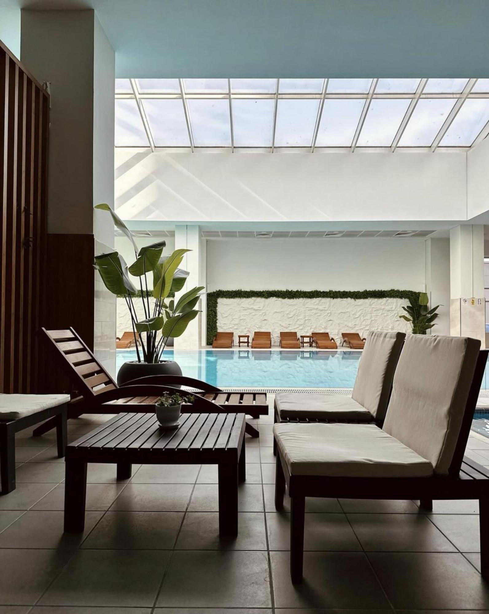 Luxury Condo On 18Th Floor With Pool, Fitness, Parking Included. สโกเปีย ภายนอก รูปภาพ