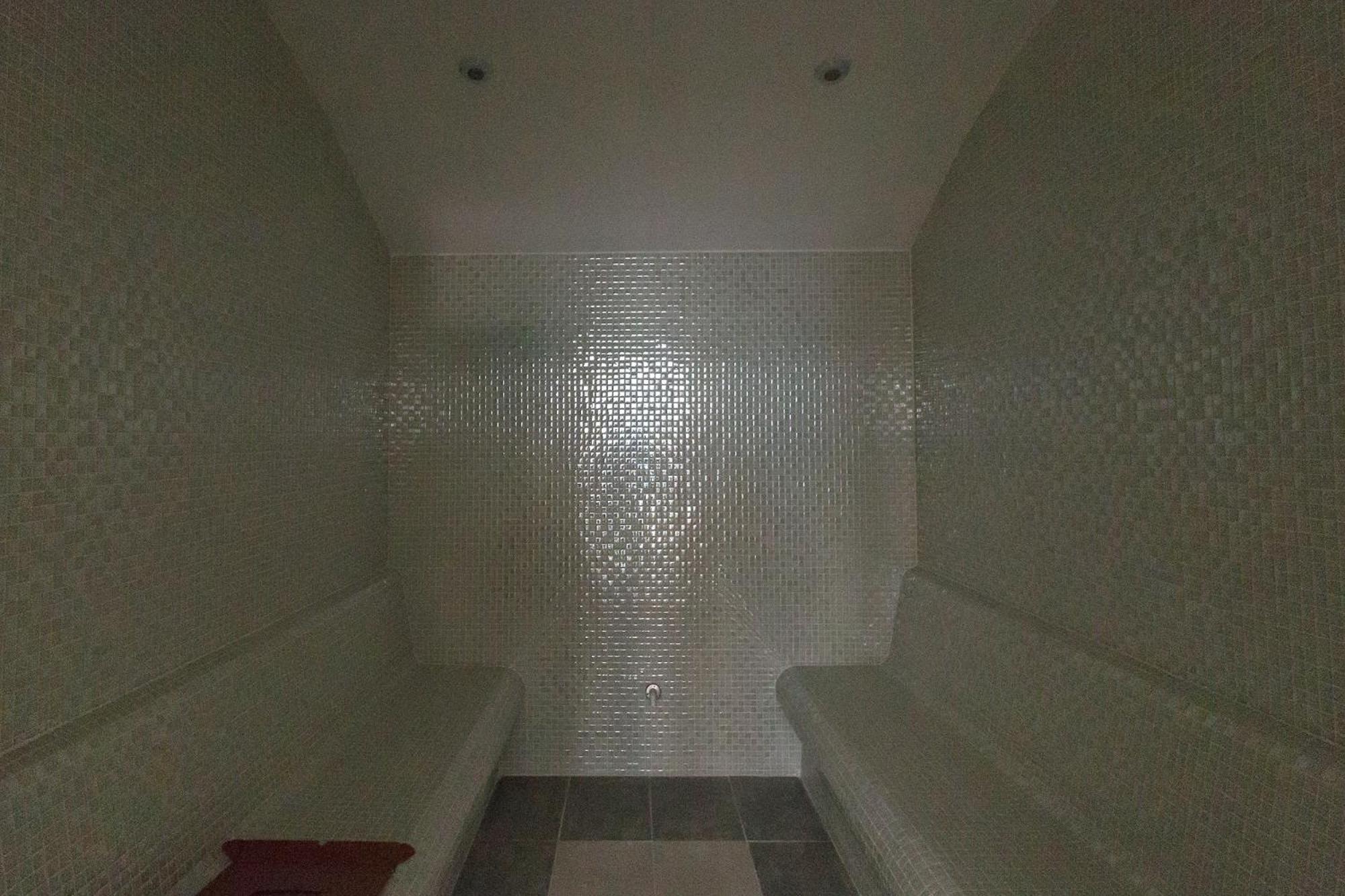Luxury Condo On 18Th Floor With Pool, Fitness, Parking Included. สโกเปีย ภายนอก รูปภาพ